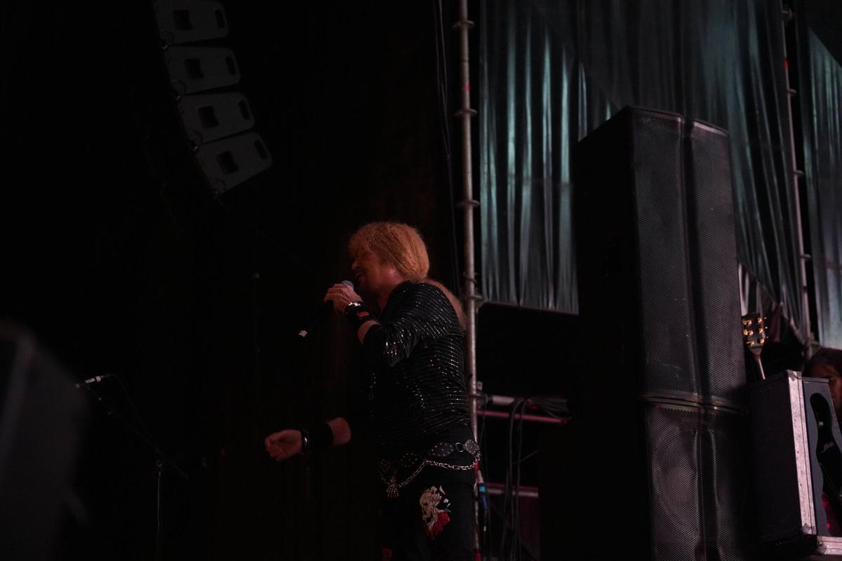 Medina Azahara desata la nostalgia en su último concierto en Badajoz