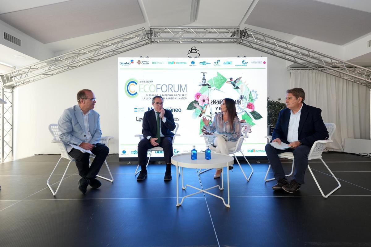 Foto de la segunda mesa redonda del Ecoforum.