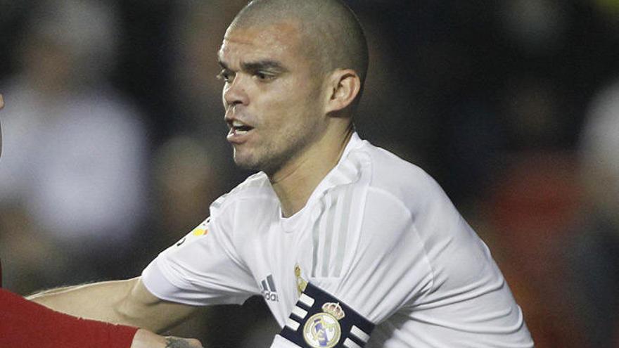 Pepe, durante un partido con el Real Madrid.