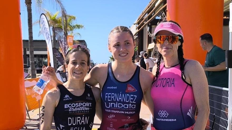 La temporada de triatlón arranca en San Pedro con triunfos de Crespi y Fernández