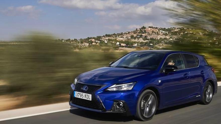 El Lexus CT 200h fue el pionero en el segmento de los compactos &#039;premium&#039; con mecánica híbrida.