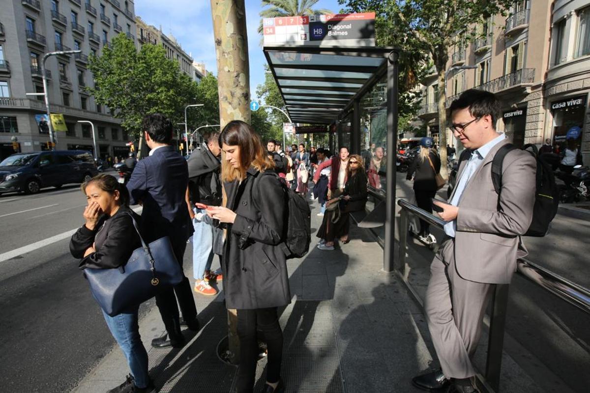 Huelga de 24 horas en la red de autobuses de Barcelona