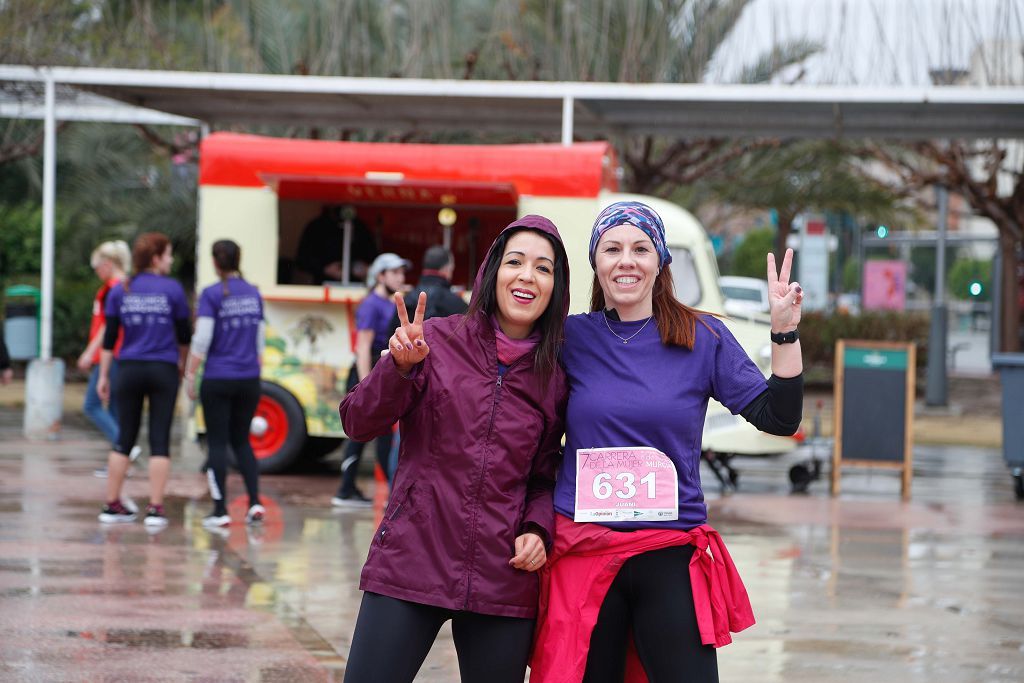 Carrera de la Mujer Murcia 2022: las participantes posan en el photocall