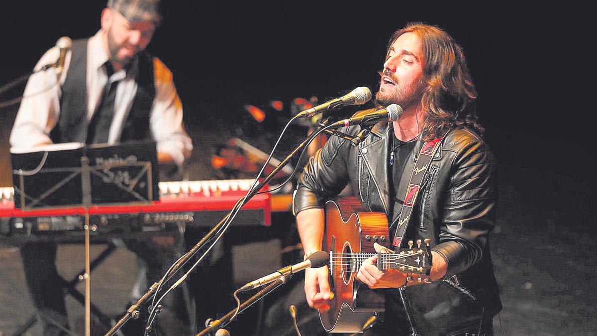 Un momento del concierto de Andrés Suárez, ayer, en el Mar de Vigo.