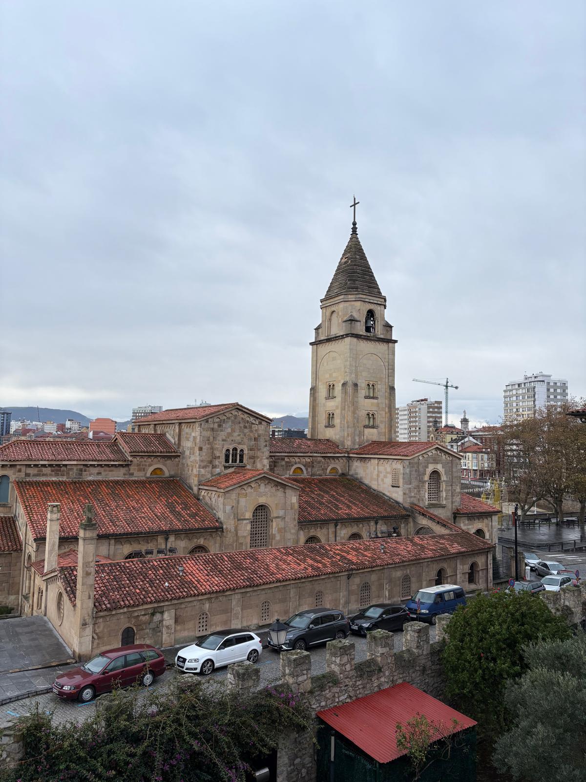 Vista del tejado del templo, ayer.