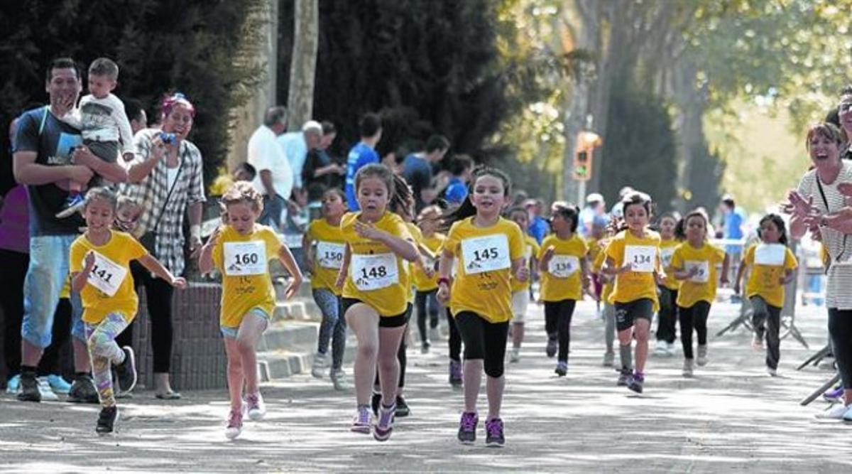 SINERGIA VEÏNAL. En la 3a Cursa Escolar Besòs-Maresme hi va haver 700 participants. SINERGIA VEÏNAL. En la 3a Cursa Escolar Besòs-Maresme hi va haver 700 participants.