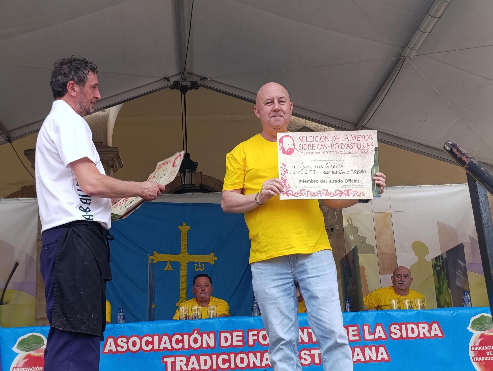 Héctor García, de Llanes,  gana la "champions" de la sidra casera en Villaviciosa
