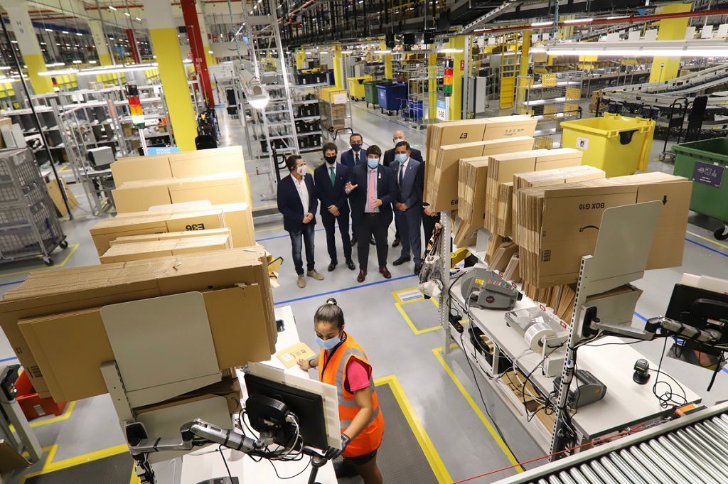 Inauguración del centro logístico de Amazon en Murcia