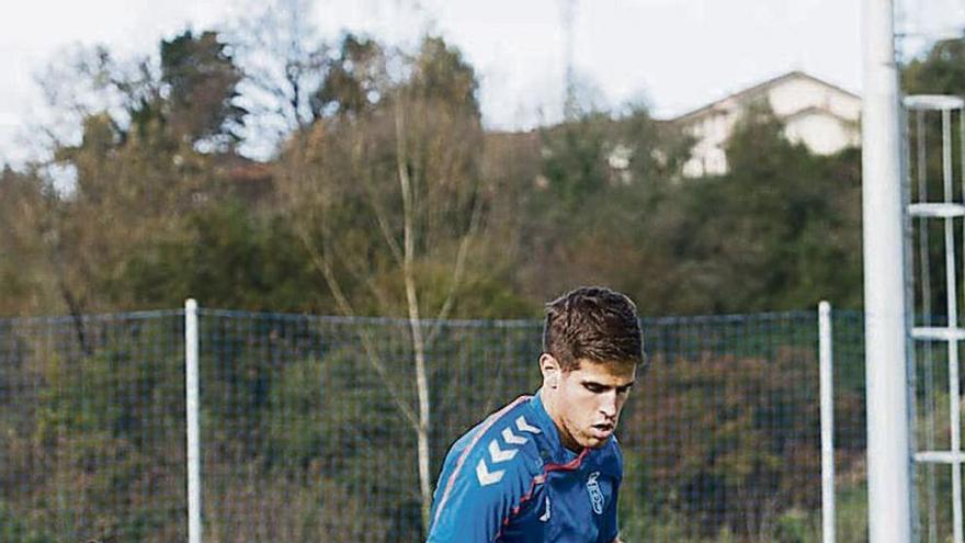 Pablo Hervías, ayer en el entrenamiento del Oviedo.