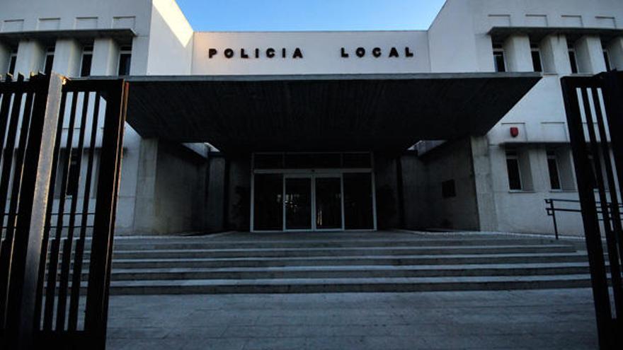 Fachada de la Jefatura de la Policía Local de Benalmádena.