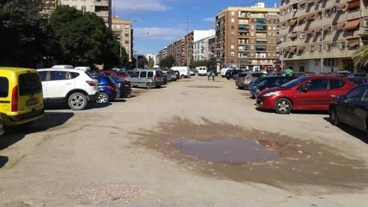 Ribó anuncia cinco aparcamientos en altura con 2.000 plazas
