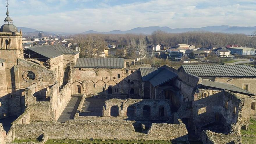 Monasterio de Santa María de Carracedo.