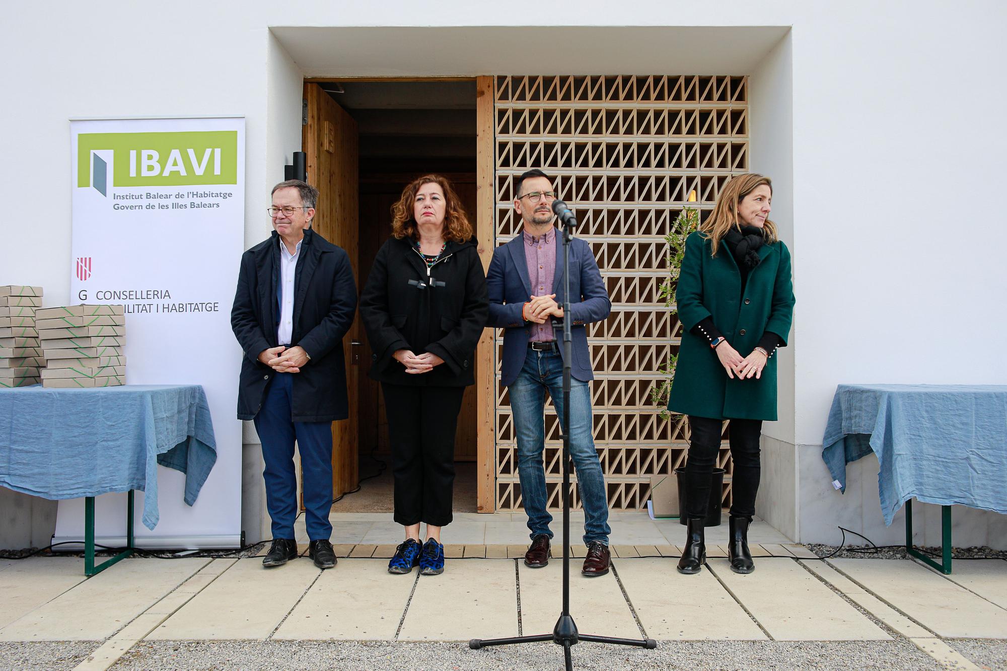 Entrega de las llaves de las VPO en Platja d'en Bossa