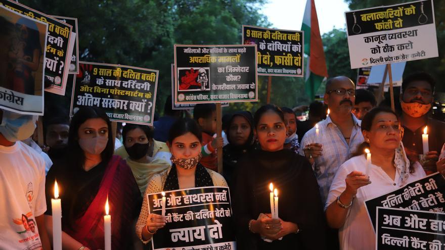 Protesta contra las violaciones en India en una imagen de archivo.