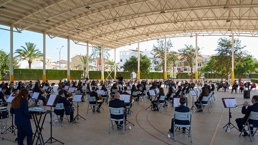 Concierto de Banda a cargo de la Societat Renaixentista Musical de Vinalesa