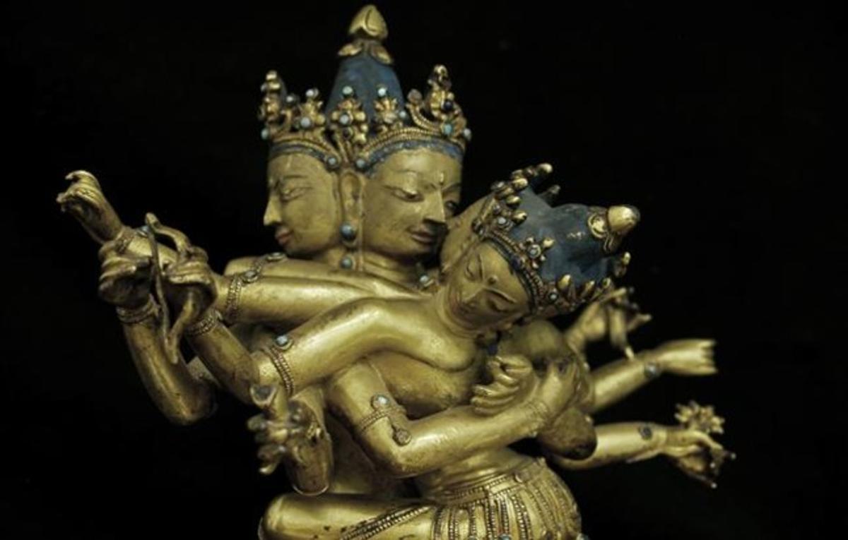 Escultura budista tibetana de Guhyasamaja Manju Vajra, del segle XVII.