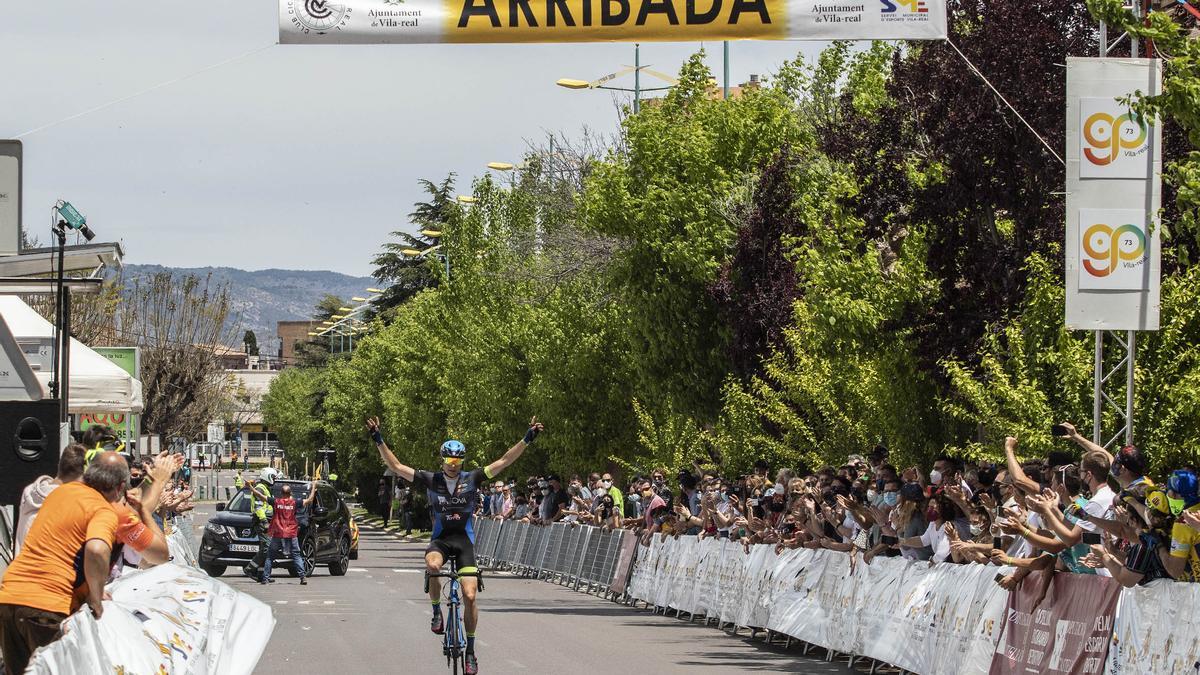 Tobias Perry, el británico que, en solitario, ha ganado en Vila-real.