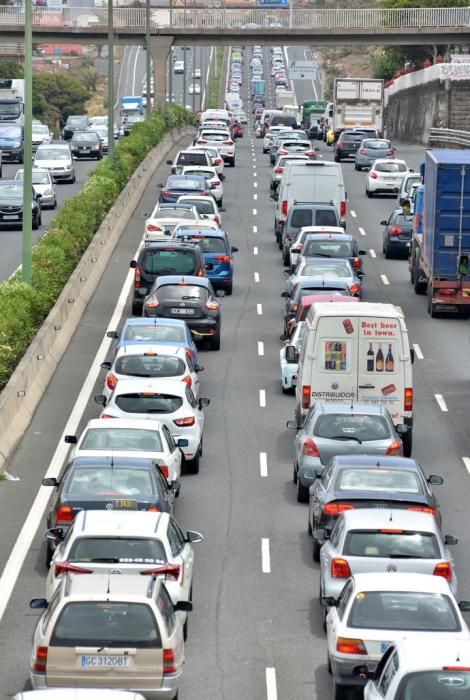 COLAS ACCIDENTE CAMIÓN OJOS DE GARZA