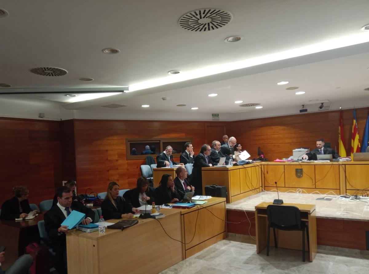 El juicio ha arrancado este miércoles en el Juzgado de lo Mercantil de Alicante