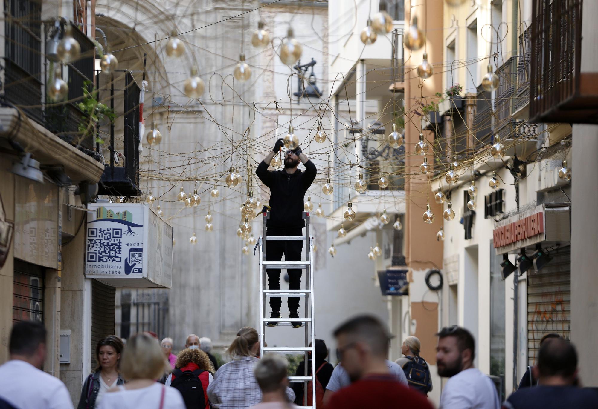 Luces de Navidad en Málaga 2021, así queda la calle San Juan
