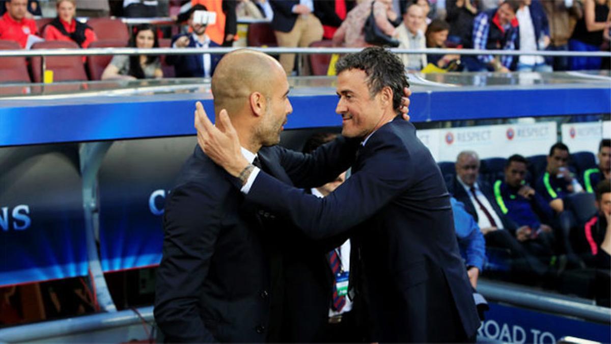 Pep Guardiola y Luis Enrique se abraza