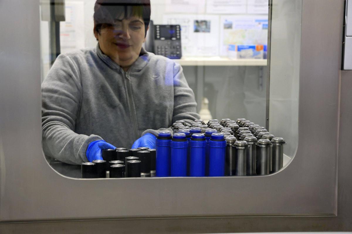 Visita a la Unidad Central de Radiofarmacia de Galicia: la fábrica invisible que sostiene la medicina nuclear gallega