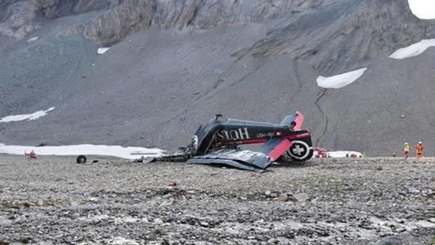 Restes de l&#039;avió accidentat a l&#039;est de Suïssa