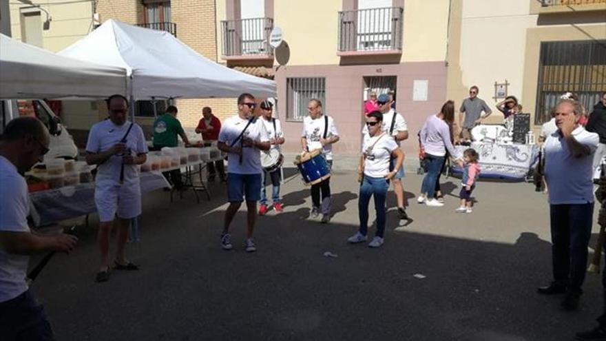 El Mercado Sin Nombre llena las calles de color y arte