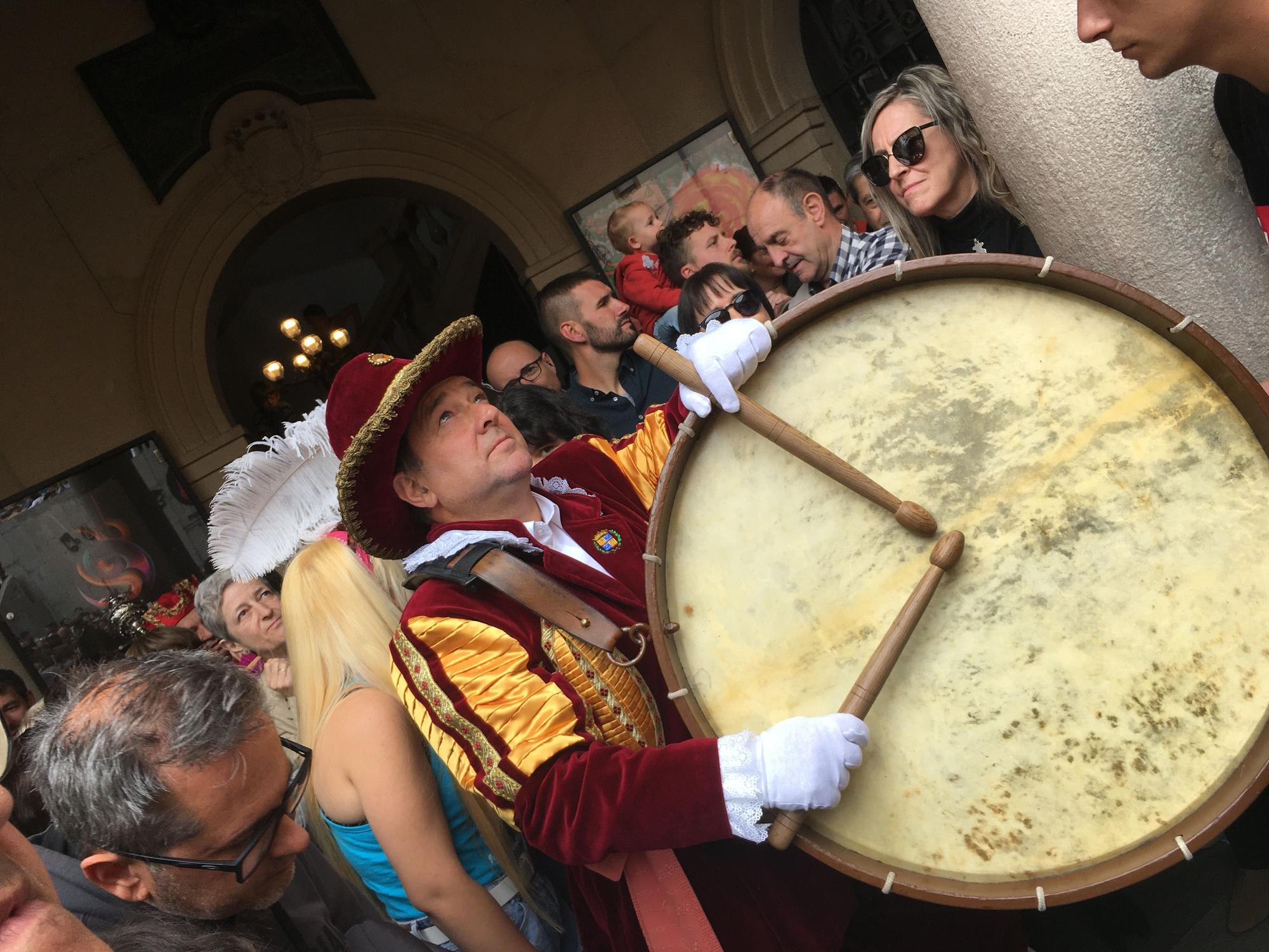 El Tabal obre una Patum que suma la discapacitat a la plaça Sant Pere