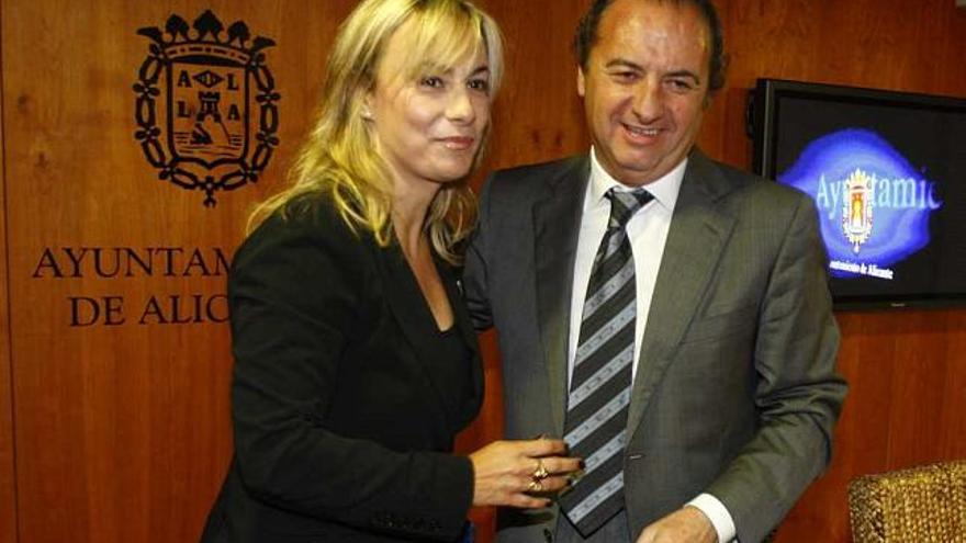La alcaldesa Sonia Castedo con el presidente de la Diputación, en una imagen reciente.