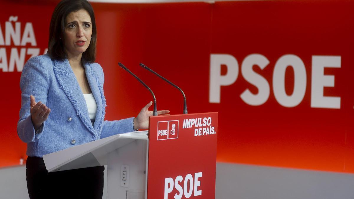 La nueva portavoz del PSOE, Esther Peña, durante su primera rueda de prensa en Ferraz tras ser designada.