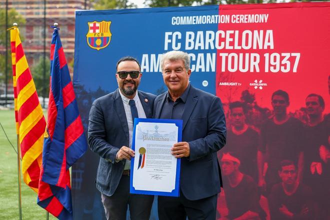 Acto de commemoración en Brooklyn de la gira americana del FC Barcelona el año 1937, en imágenes.