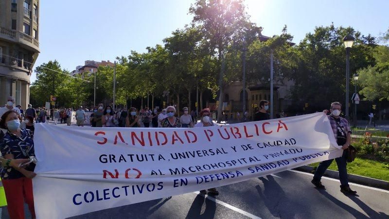 Manifestación en contra del hospital privado