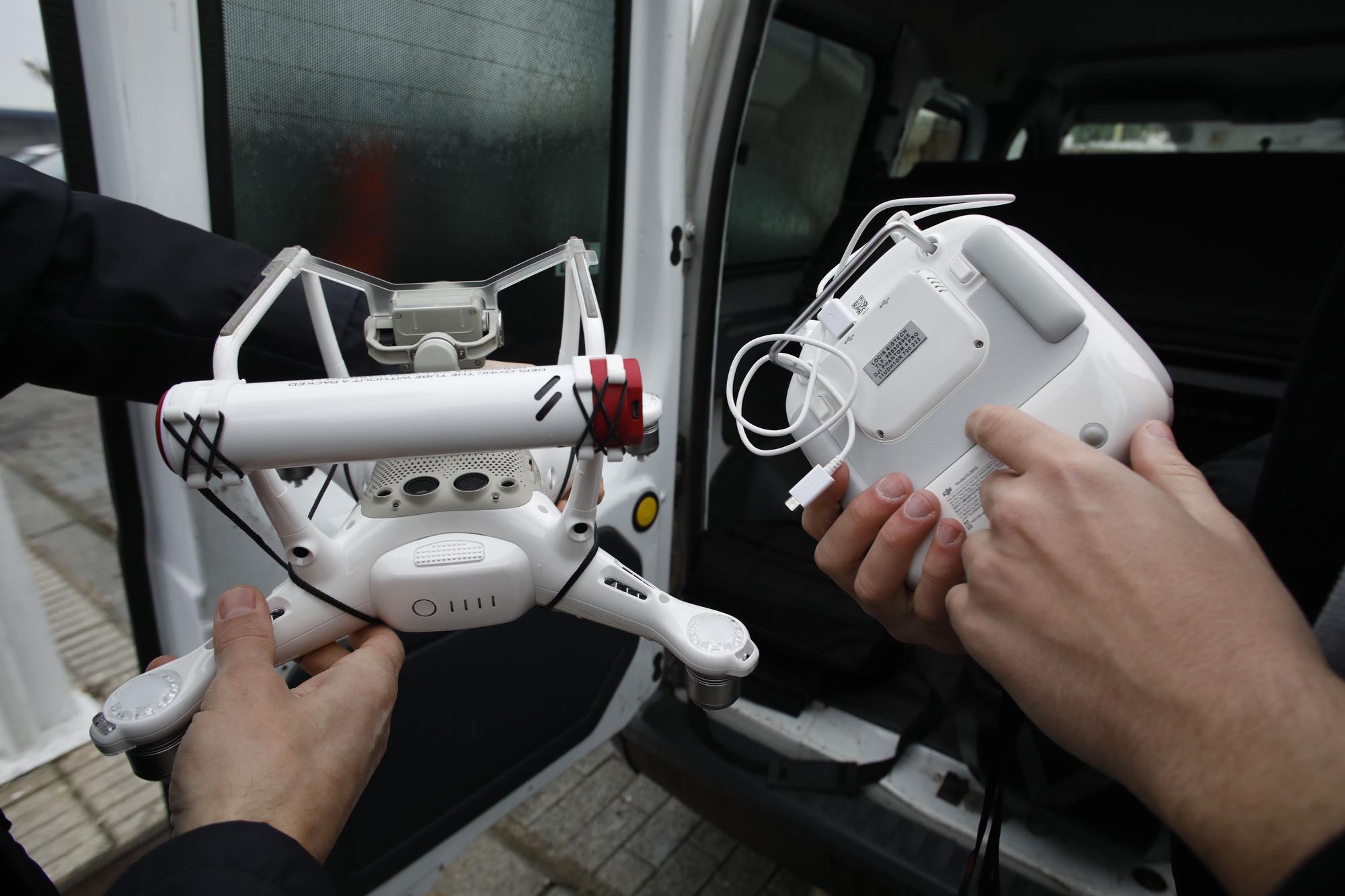 Control policial del vuelo de un dron en San Lorenzo