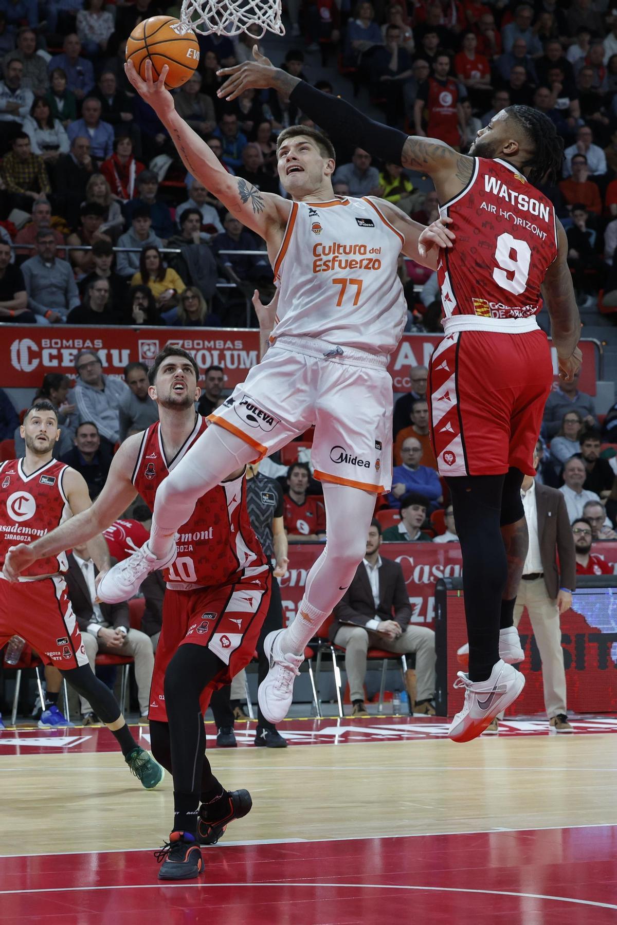Nate Sestina, en un partido de la pasada temporada ante el Casademont Zaragoza