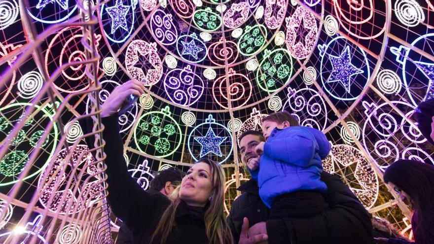 València enciende sus luces de Navidad este viernes