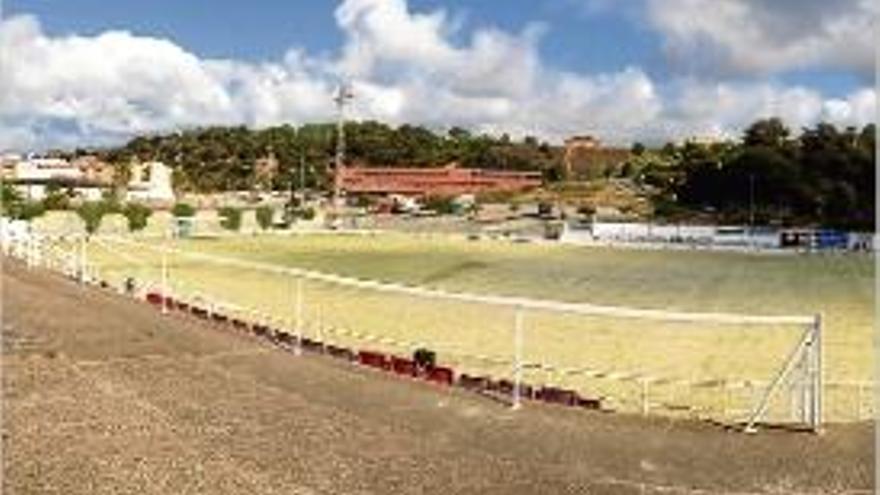 Imatge del camp de futbol dels Pins, abans de l&#039;enderroc.