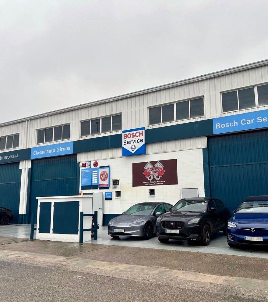 Així és Classicauto Girona, l&#039;únic taller de la província aprovat per Tesla