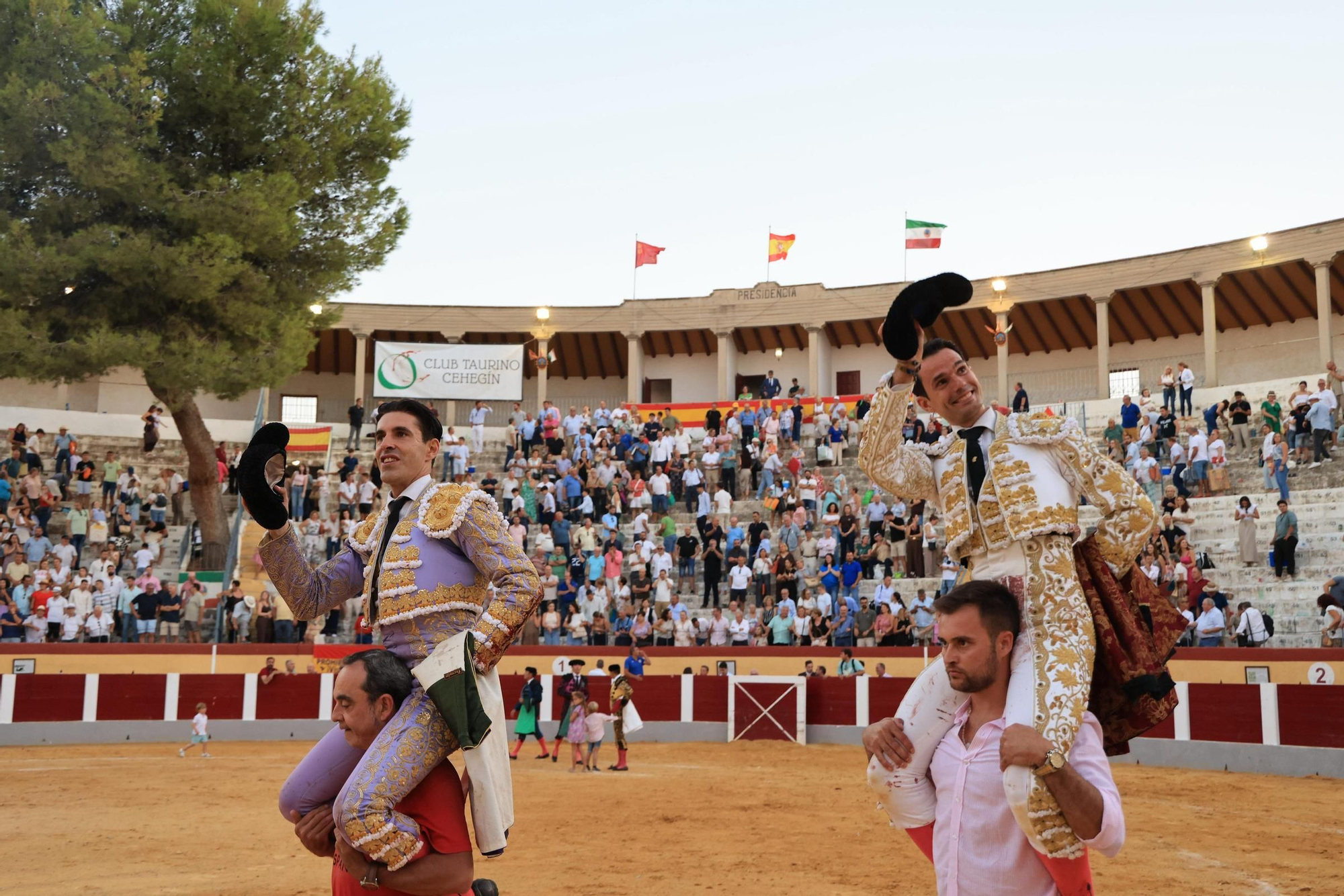 Corrida de toros en Cehegín (Miguel Ángel Perera, Alejandro Talavante y Antonio Puerta)