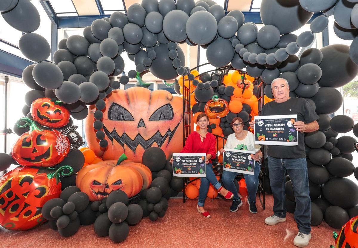 El mercado de Elda celebra Halloween.