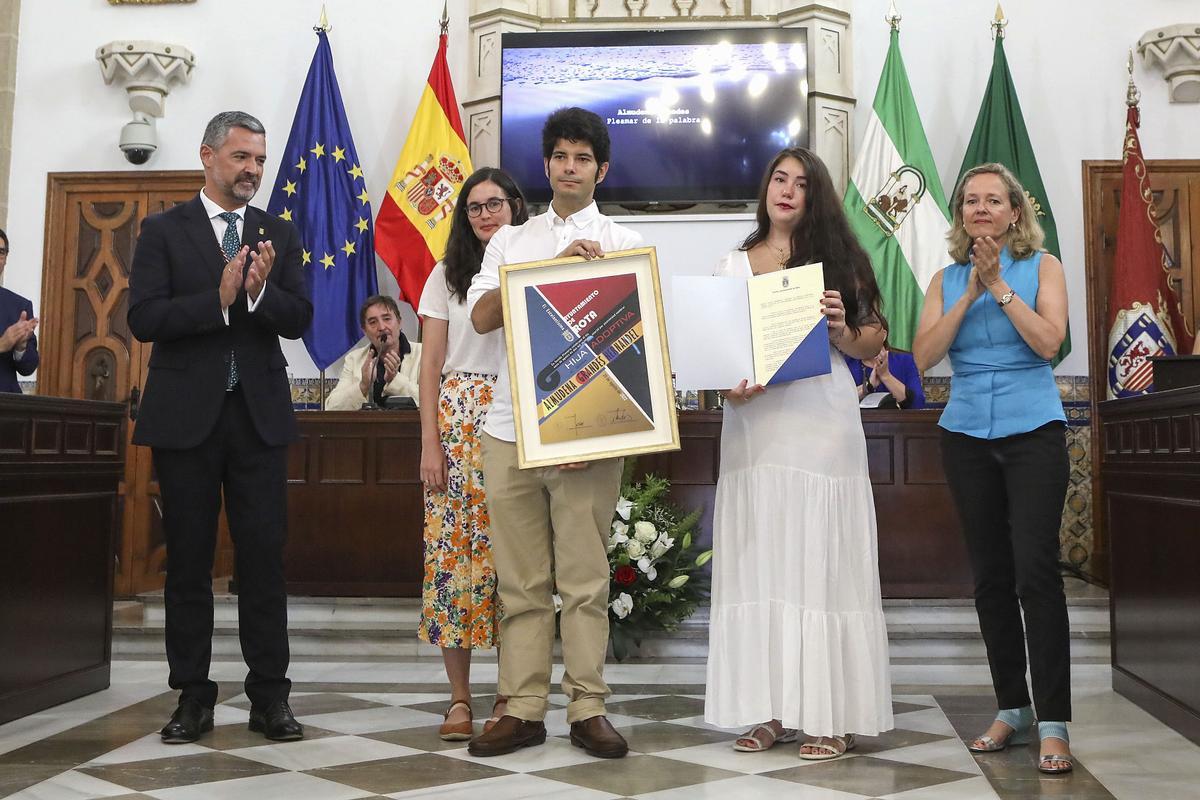 Homenaje a Almudena Grandes en Rota.