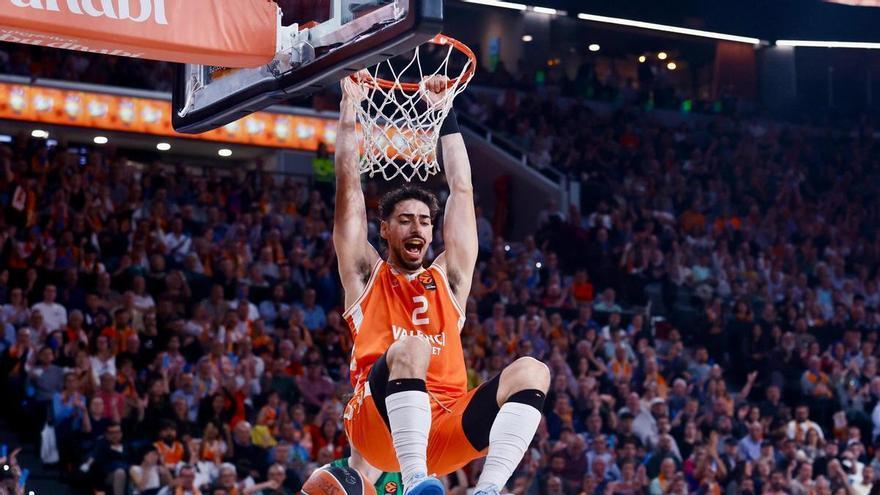 ibra amb un València Basket cap de sèrie