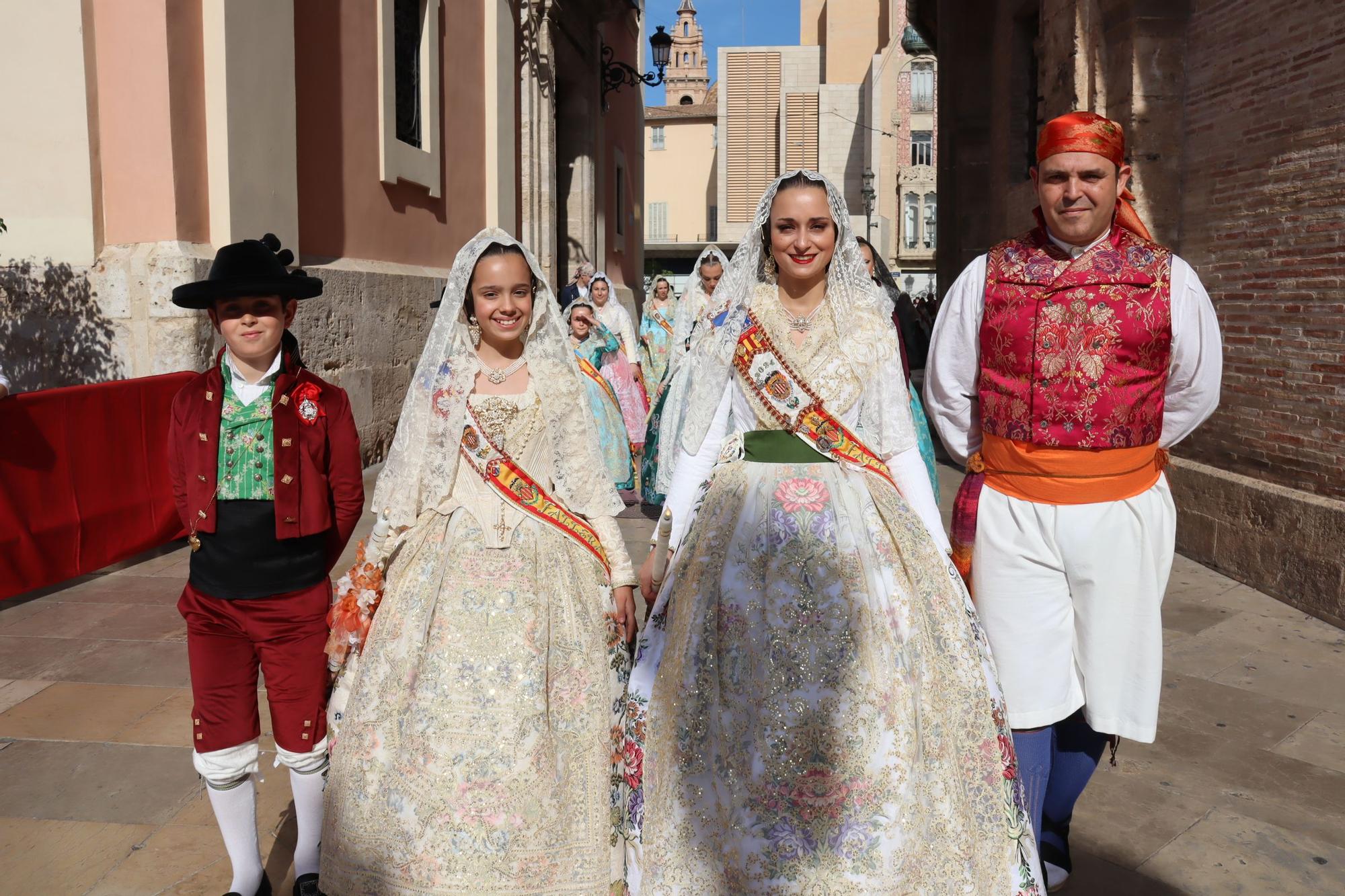 Las comisiones de falla en la Procesión de la Virgen (4/5)