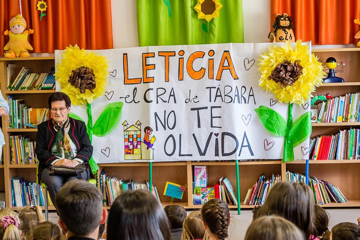 La maestra doña Tere traza una semblanza de Leticia Rosino