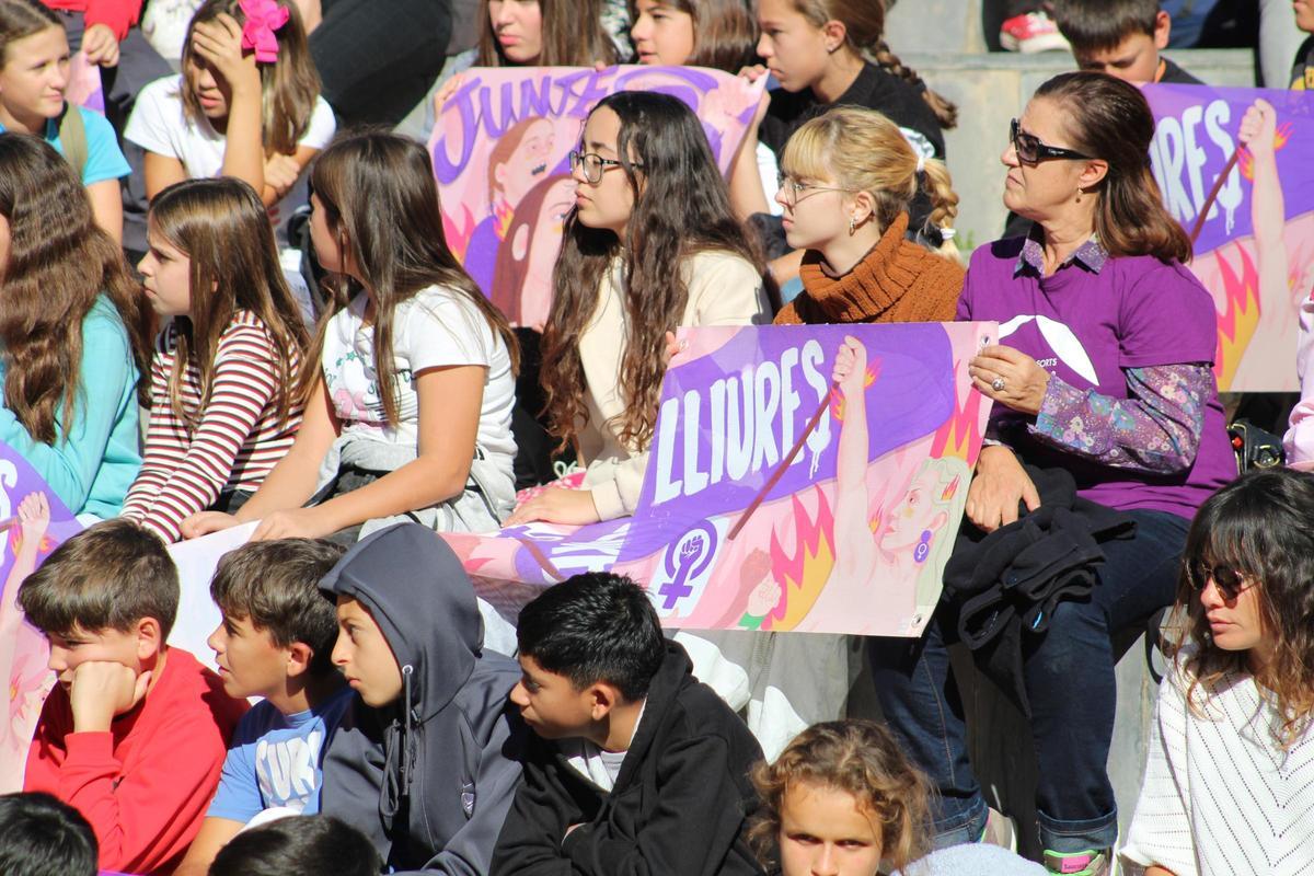 Dénia clama per una vida lliure de violències i de por Dénia clama per una vida lliure de violències i de por