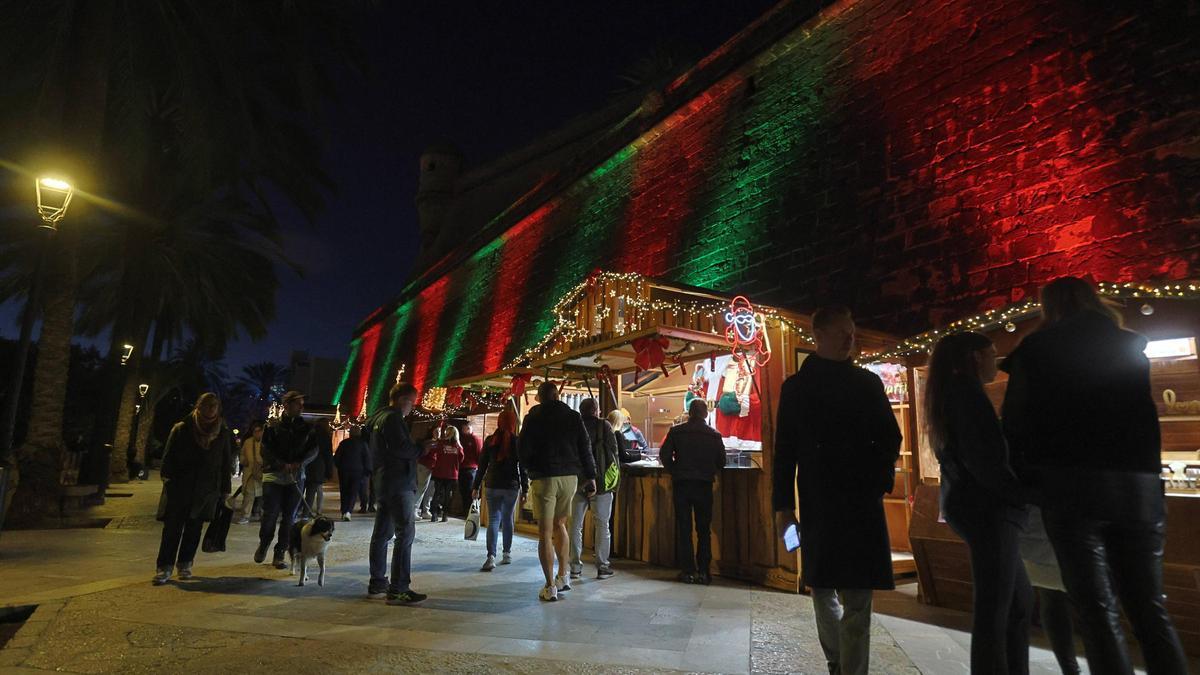 los vecinos replican a las patronales de comercio que es un parque público los vecinos replican a las patronales de comercio que es un parque público