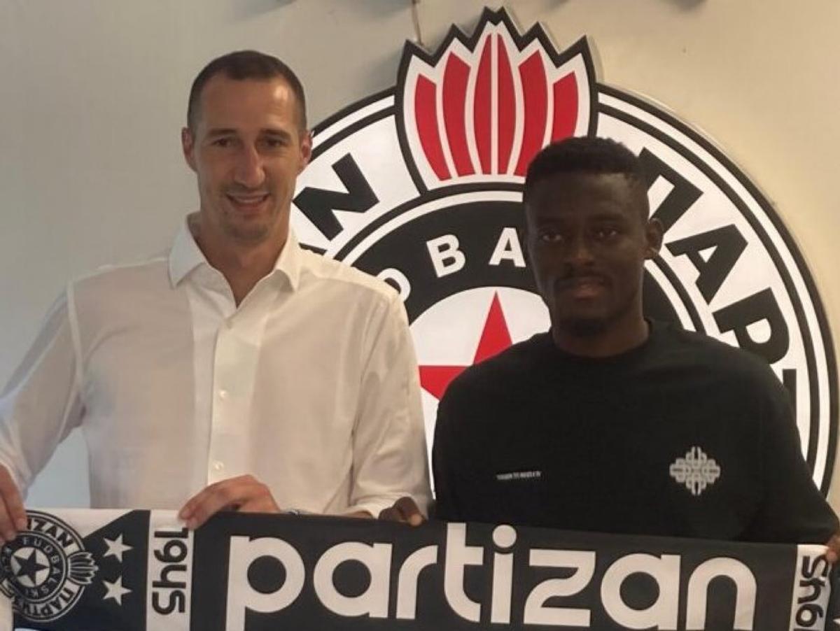 Radosav Petrovic en la presentación de Idrissu Baba, exjugador del Almería.