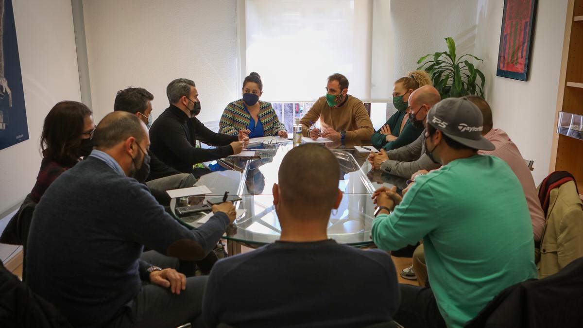 Reunión de Escuder y Braina con los representantes de la hostelería y el ocio.