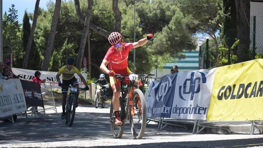 Manu Cordero consigue el triunfo de etapa para el Extremadura-Ecopilas