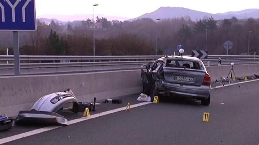 Dos fallecidos y ocho heridos en una colisión frontal en el País Vasco